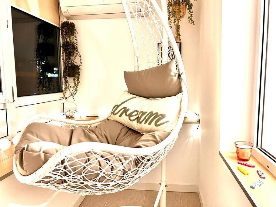 Apartamento City View Studio In The Heart Of Bucarest Exterior foto
