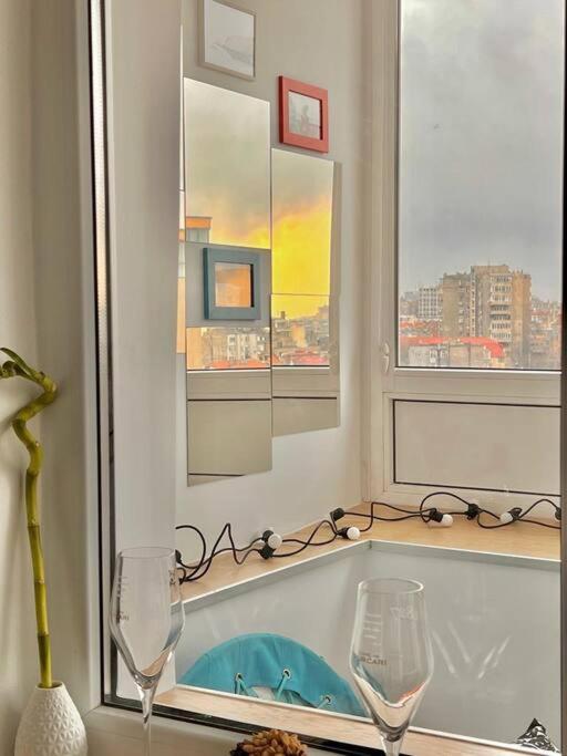 Apartamento City View Studio In The Heart Of Bucarest Exterior foto